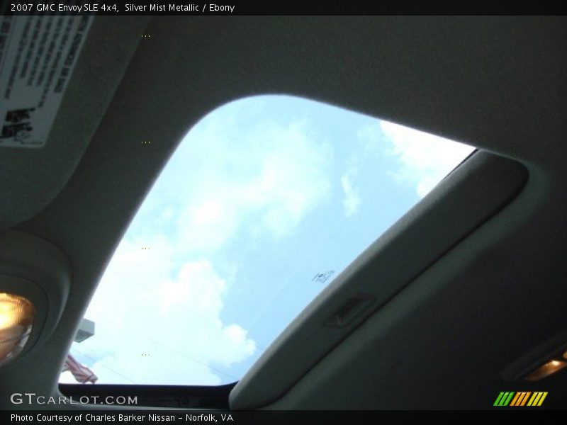 Sunroof of 2007 Envoy SLE 4x4