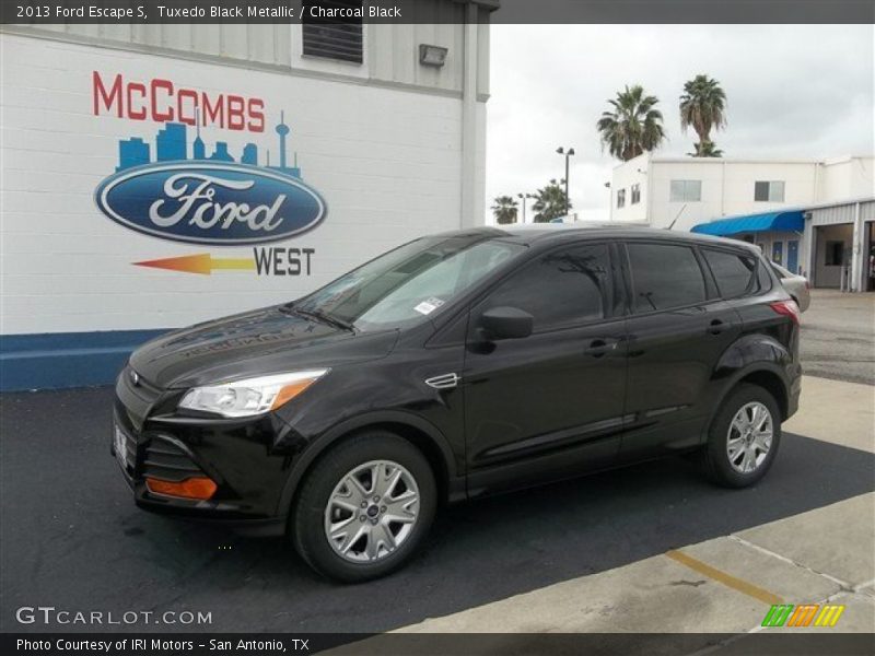 Tuxedo Black Metallic / Charcoal Black 2013 Ford Escape S