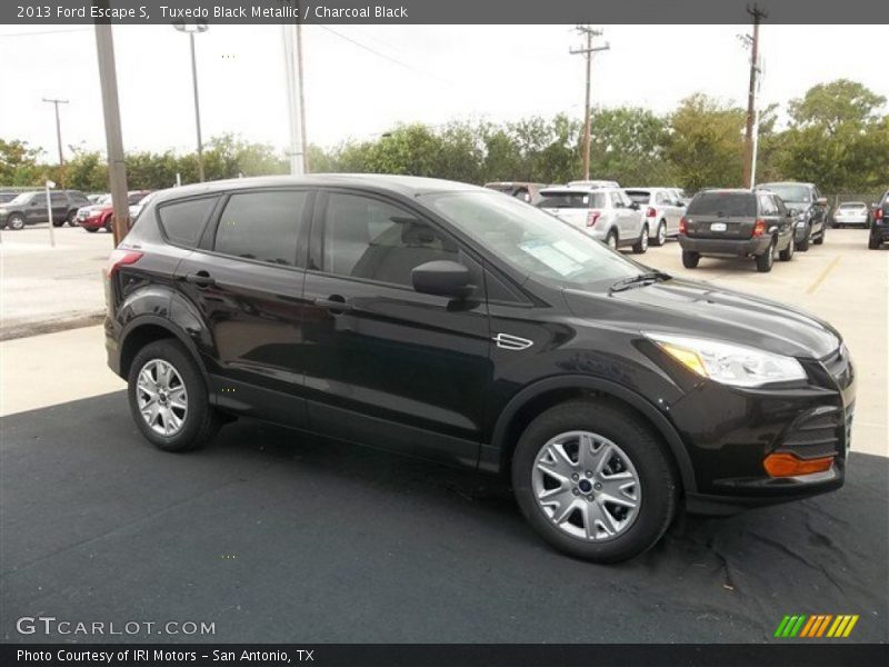 Tuxedo Black Metallic / Charcoal Black 2013 Ford Escape S