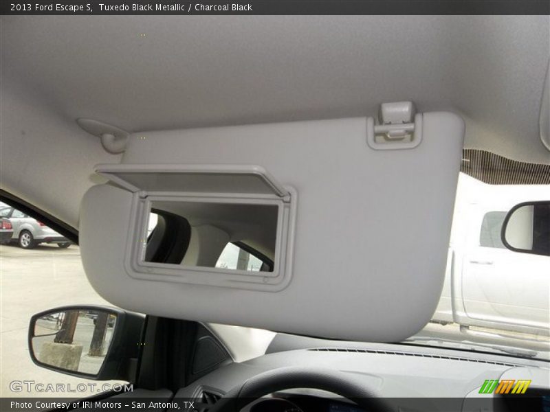 Tuxedo Black Metallic / Charcoal Black 2013 Ford Escape S