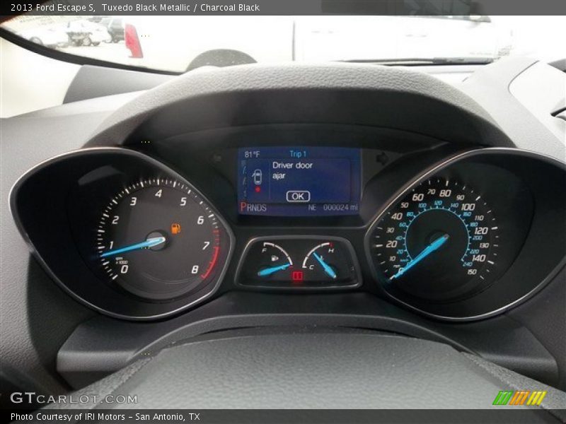 Tuxedo Black Metallic / Charcoal Black 2013 Ford Escape S