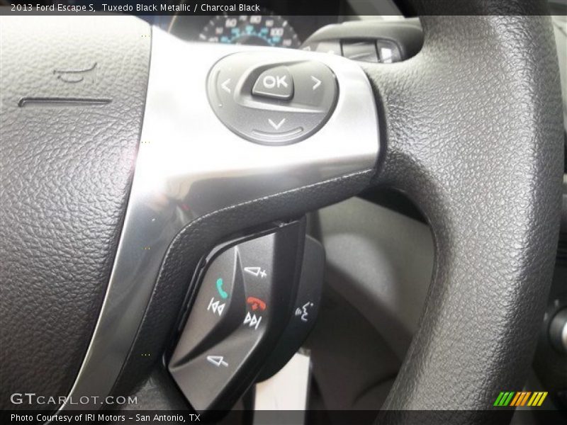 Tuxedo Black Metallic / Charcoal Black 2013 Ford Escape S