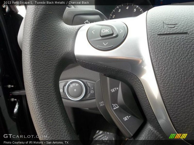 Tuxedo Black Metallic / Charcoal Black 2013 Ford Escape S