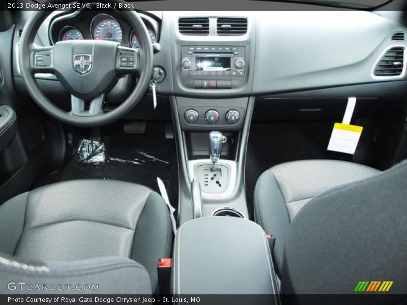 Black / Black 2013 Dodge Avenger SE V6