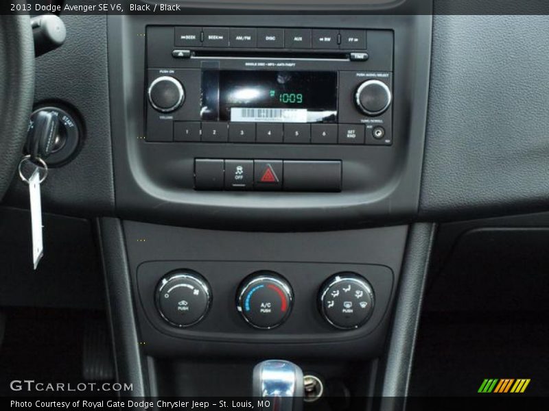 Black / Black 2013 Dodge Avenger SE V6