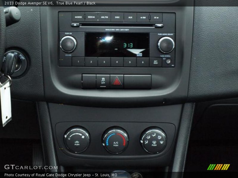 True Blue Pearl / Black 2013 Dodge Avenger SE V6