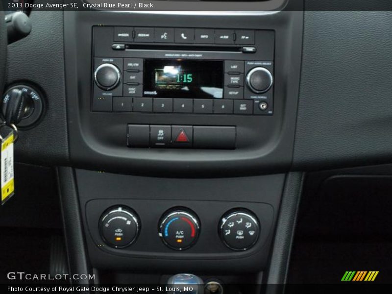 Crystal Blue Pearl / Black 2013 Dodge Avenger SE