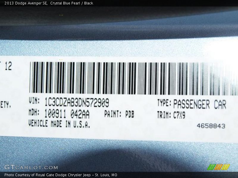 Crystal Blue Pearl / Black 2013 Dodge Avenger SE