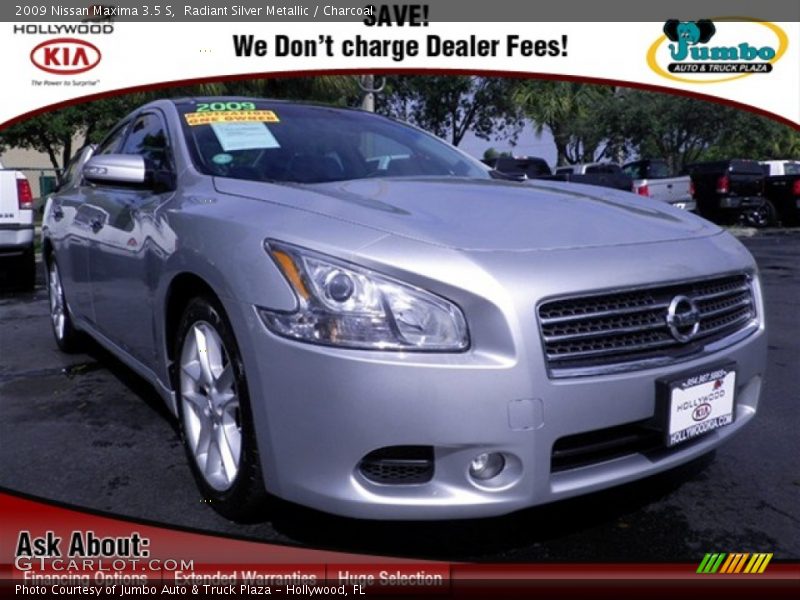 Radiant Silver Metallic / Charcoal 2009 Nissan Maxima 3.5 S