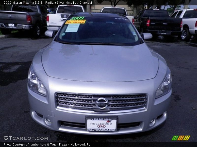 Radiant Silver Metallic / Charcoal 2009 Nissan Maxima 3.5 S