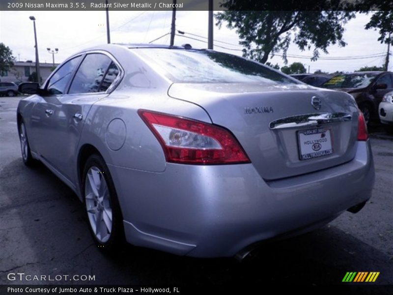 Radiant Silver Metallic / Charcoal 2009 Nissan Maxima 3.5 S