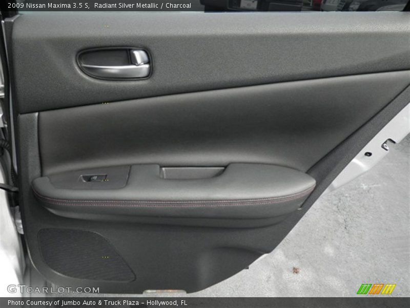Radiant Silver Metallic / Charcoal 2009 Nissan Maxima 3.5 S