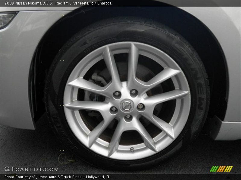 Radiant Silver Metallic / Charcoal 2009 Nissan Maxima 3.5 S
