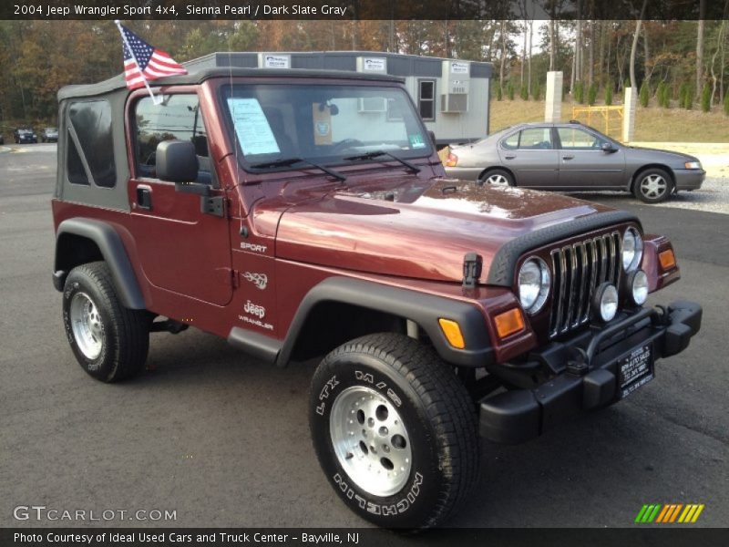 Sienna Pearl / Dark Slate Gray 2004 Jeep Wrangler Sport 4x4