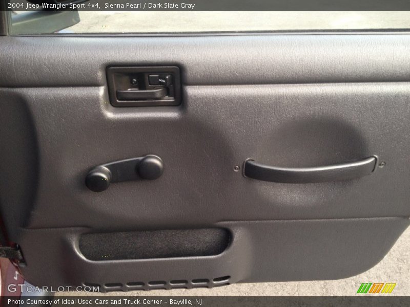 Sienna Pearl / Dark Slate Gray 2004 Jeep Wrangler Sport 4x4