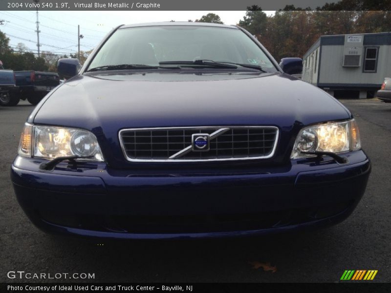 Virtual Blue Metallic / Graphite 2004 Volvo S40 1.9T