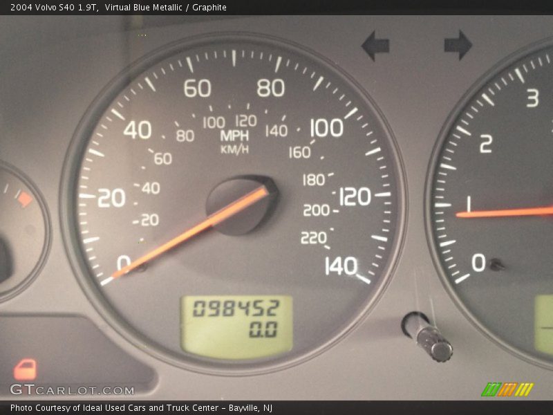 Virtual Blue Metallic / Graphite 2004 Volvo S40 1.9T