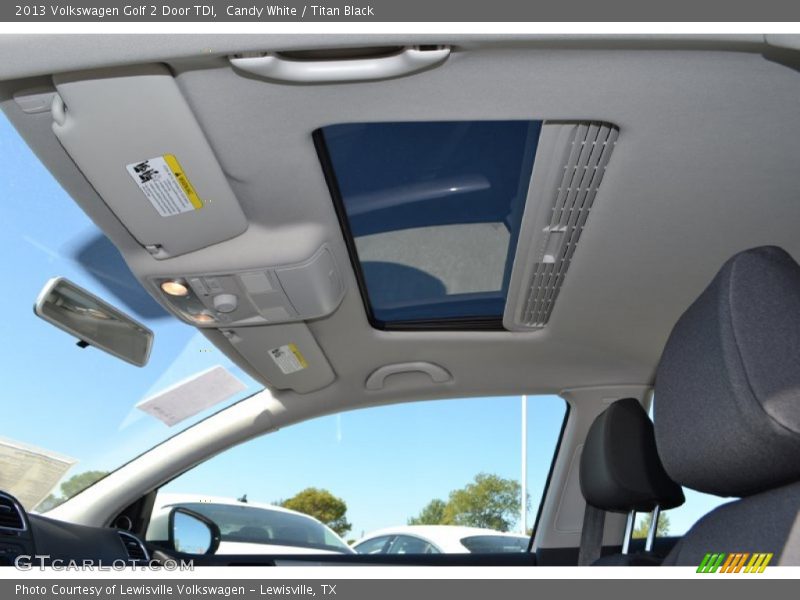 Candy White / Titan Black 2013 Volkswagen Golf 2 Door TDI