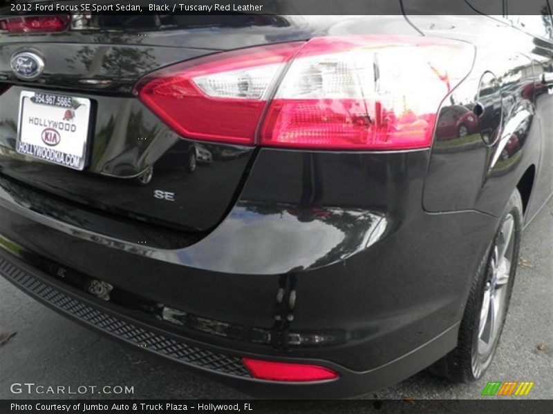 Black / Tuscany Red Leather 2012 Ford Focus SE Sport Sedan