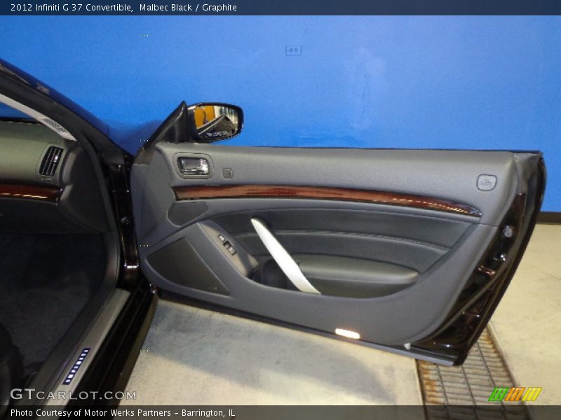 Door Panel of 2012 G 37 Convertible