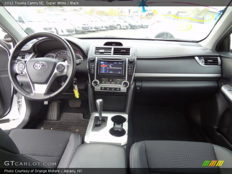 Super White / Black 2012 Toyota Camry SE