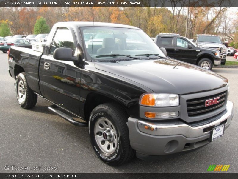 Front 3/4 View of 2007 Sierra 1500 Classic SL Regular Cab 4x4