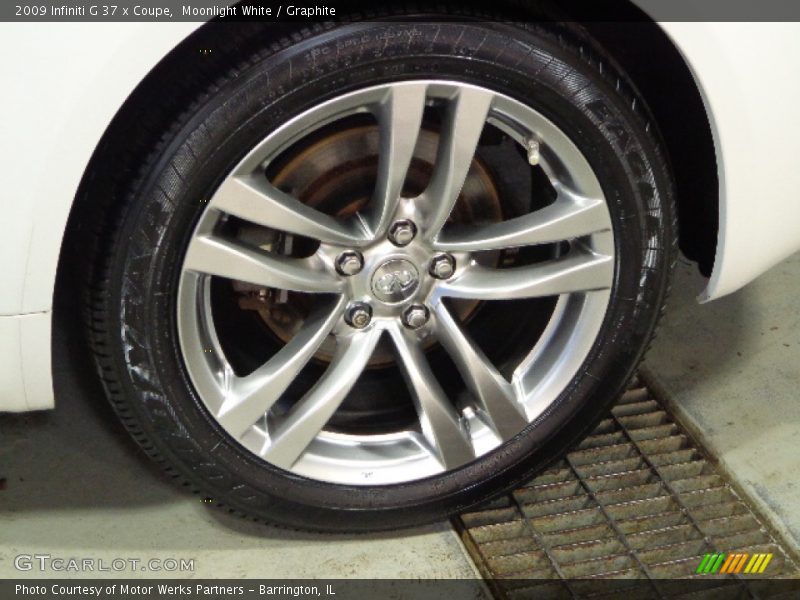 Moonlight White / Graphite 2009 Infiniti G 37 x Coupe
