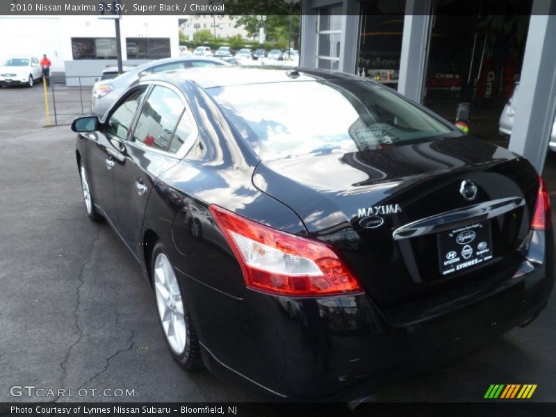 Super Black / Charcoal 2010 Nissan Maxima 3.5 SV