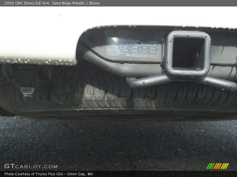 Sand Beige Metallic / Ebony 2009 GMC Envoy SLE 4x4