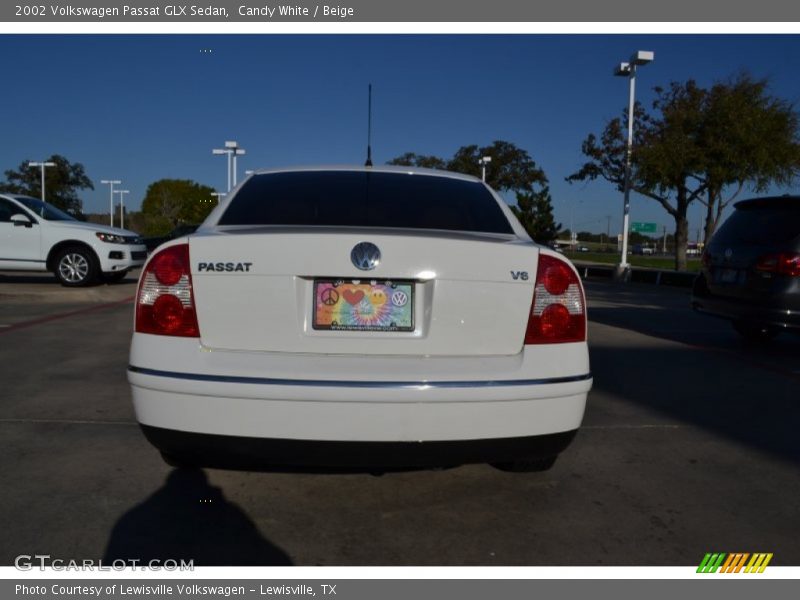 Candy White / Beige 2002 Volkswagen Passat GLX Sedan