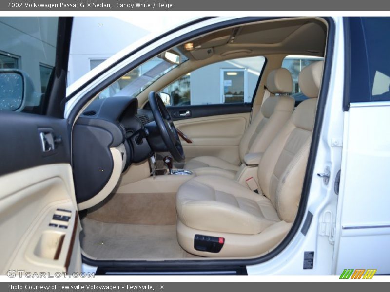 Candy White / Beige 2002 Volkswagen Passat GLX Sedan
