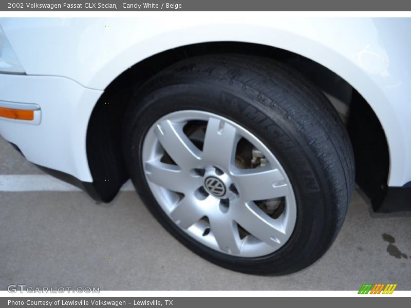 Candy White / Beige 2002 Volkswagen Passat GLX Sedan