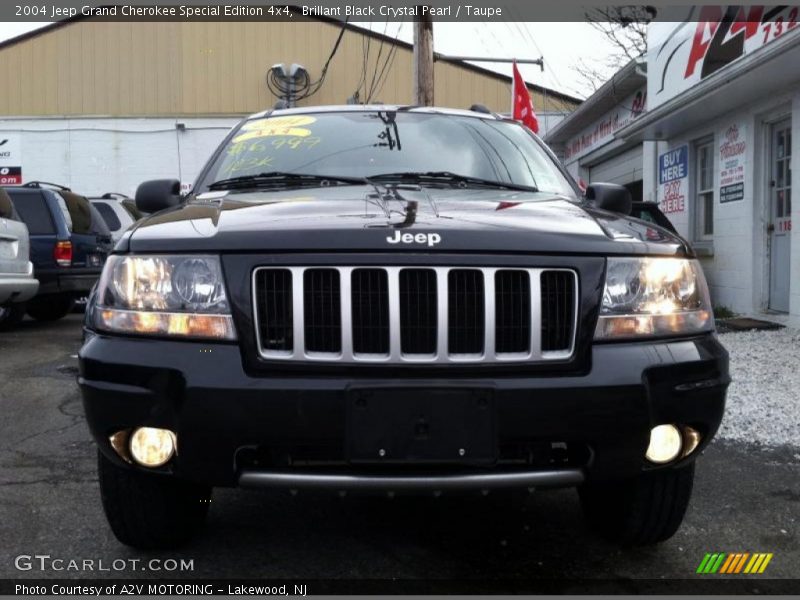 Brillant Black Crystal Pearl / Taupe 2004 Jeep Grand Cherokee Special Edition 4x4