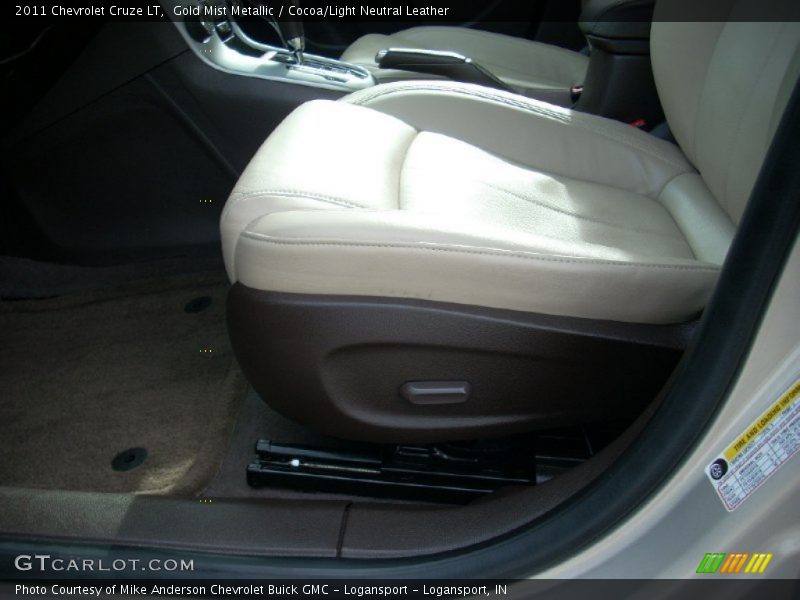 Gold Mist Metallic / Cocoa/Light Neutral Leather 2011 Chevrolet Cruze LT