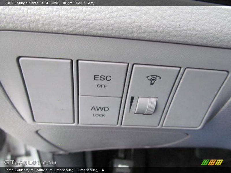 Bright Silver / Gray 2009 Hyundai Santa Fe GLS 4WD