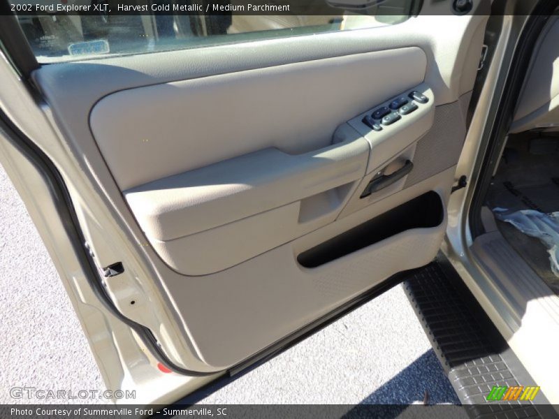 Harvest Gold Metallic / Medium Parchment 2002 Ford Explorer XLT