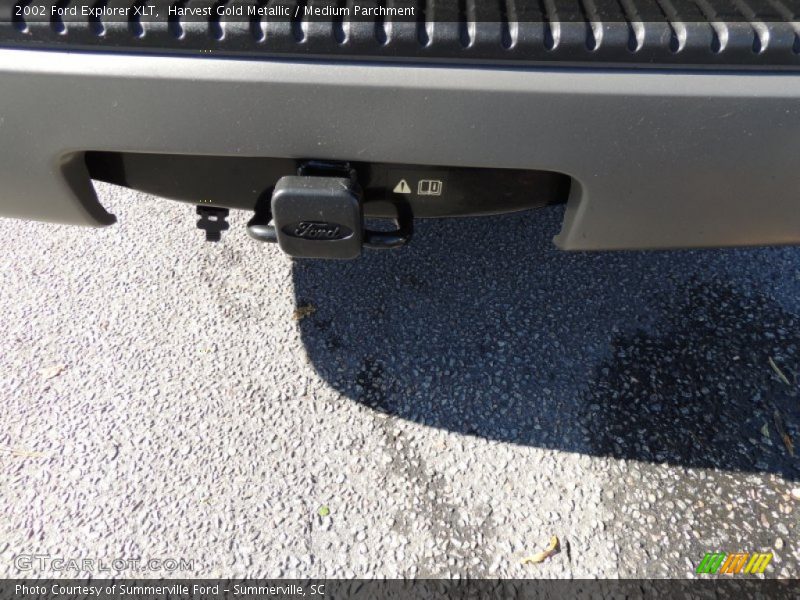 Harvest Gold Metallic / Medium Parchment 2002 Ford Explorer XLT