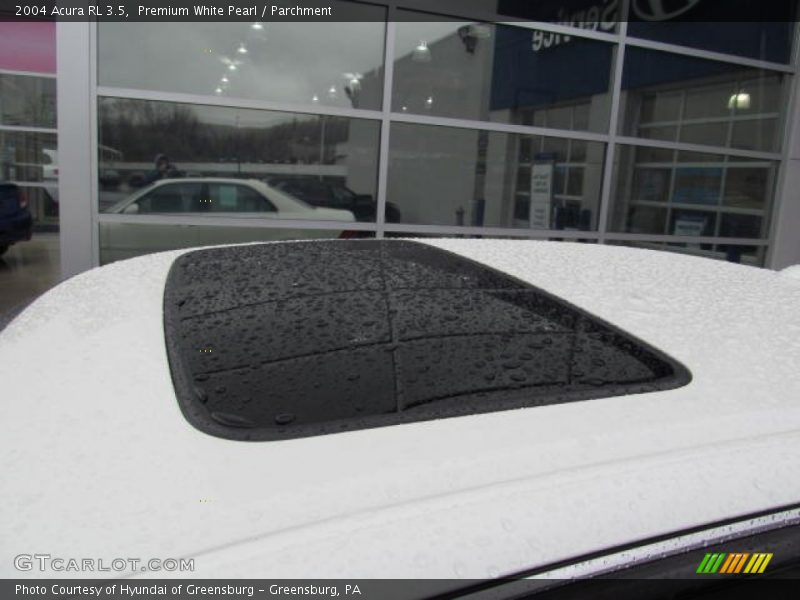 Premium White Pearl / Parchment 2004 Acura RL 3.5