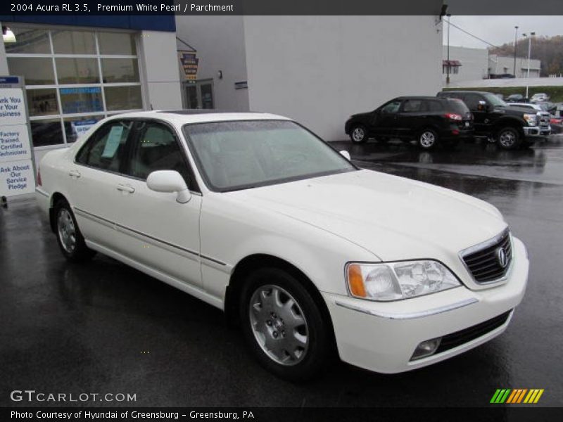 Front 3/4 View of 2004 RL 3.5