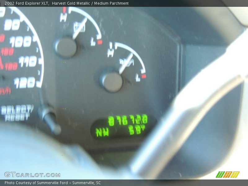 Harvest Gold Metallic / Medium Parchment 2002 Ford Explorer XLT