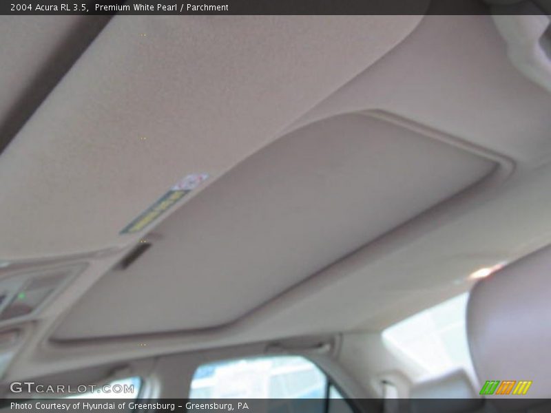 Premium White Pearl / Parchment 2004 Acura RL 3.5