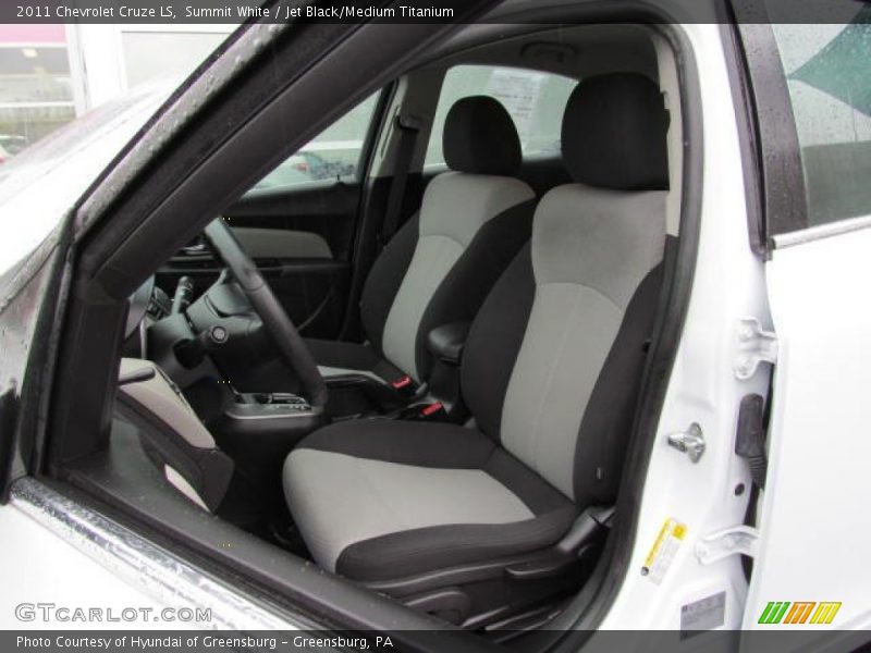 Summit White / Jet Black/Medium Titanium 2011 Chevrolet Cruze LS