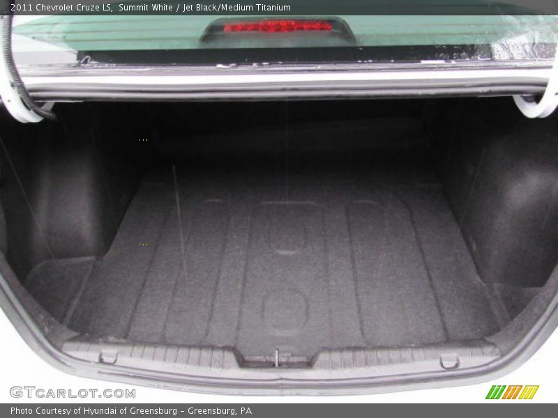 Summit White / Jet Black/Medium Titanium 2011 Chevrolet Cruze LS