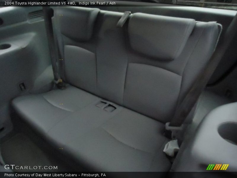 Indigo Ink Pearl / Ash 2004 Toyota Highlander Limited V6 4WD