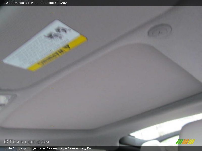 Ultra Black / Gray 2013 Hyundai Veloster
