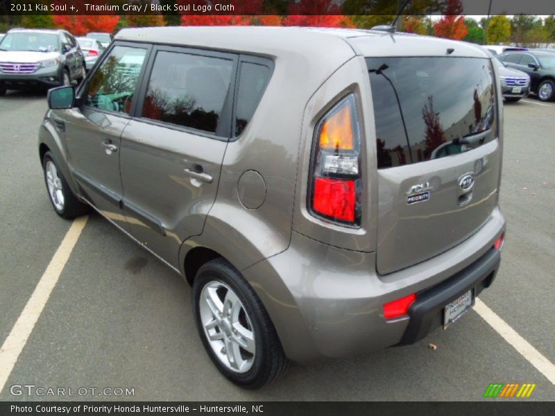 Titanium Gray / Black Soul Logo Cloth 2011 Kia Soul +