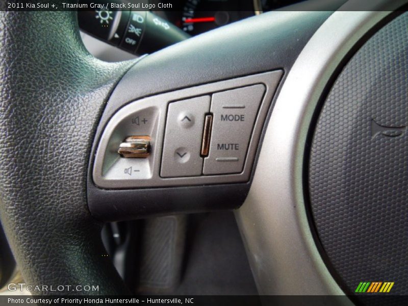 Titanium Gray / Black Soul Logo Cloth 2011 Kia Soul +