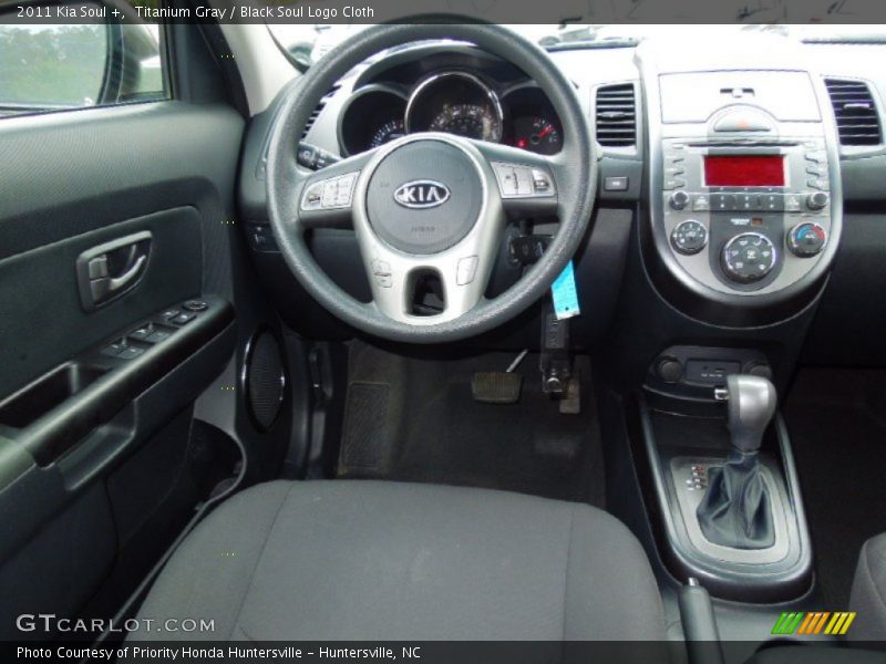 Titanium Gray / Black Soul Logo Cloth 2011 Kia Soul +