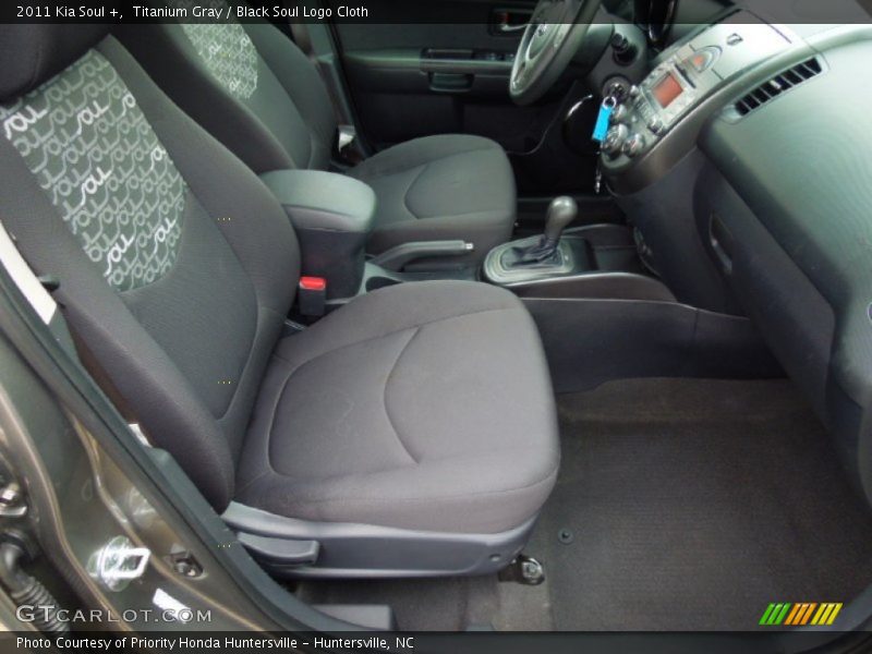 Titanium Gray / Black Soul Logo Cloth 2011 Kia Soul +