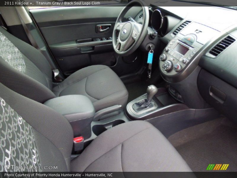 Titanium Gray / Black Soul Logo Cloth 2011 Kia Soul +